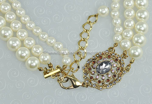 Pearl Necklace with Fancy Clasp