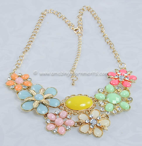 Contemporary Flower Necklace