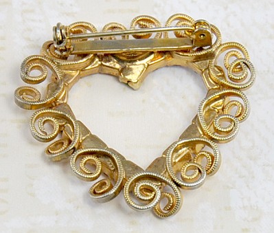 Vintage Could Be D&E Rhinestone Heart Brooch