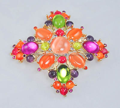 Cruise Ready Unsigned Brooch with Multi-colored Glass Stones