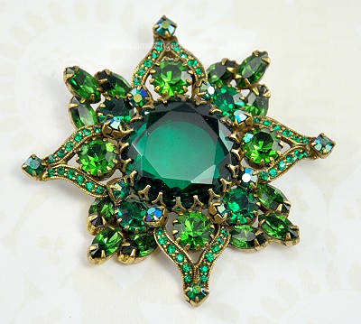Exquisite Vintage Eight Pointed Star Rhinestone and Glass Brooch in Greens